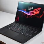 Mengintip Masa Depan Produktivitas: Review Mendalam Lenovo ThinkPad X1 Carbon Gen 13 2025
