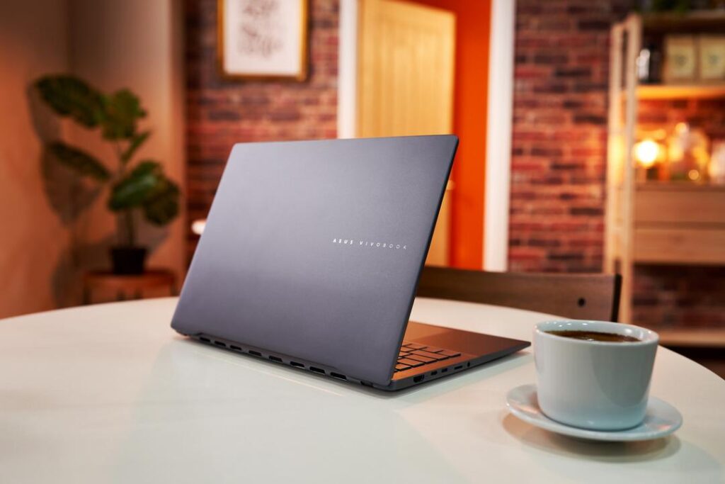 Mengungkap Sang Bintang Baru: Review Lengkap Asus Vivobook 14 2025 – Laptop Impian untuk Produktivitas Sehari-hari?