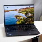 Petualangan Produktivitas Bersama Lenovo ThinkPad X1 Carbon Gen 10 SE 2022: Sebuah Review Mendalam dan Personal