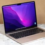 Review Mendalam MacBook Air M2 2022: Sang Legenda Ultraportable yang Berevolusi?