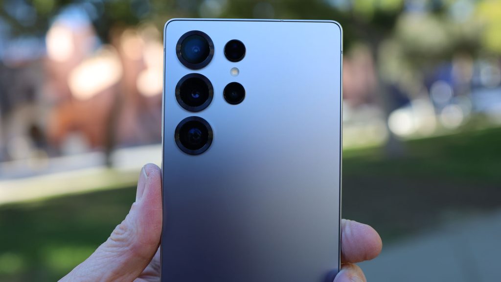 Samsung Galaxy S25: Sebuah Kisah Pengalaman Pribadi Menggenggam Masa Depan